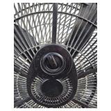 Toshiba 20' Air Circulator Fan & Mainstays Table Fan Lot
