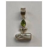 925 Sterling Silver Green Stone & Pearl Drop Pendant 3.66g Used