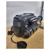Sony CCD-TR9 Video 8 Handycam with 10x Optical Zoom