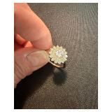 Cluster Halo Flower Ring White Metal Clear Stones Size 9 4.8g