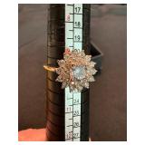 Cluster Halo Flower Ring White Metal Clear Stones Size 9 4.8g