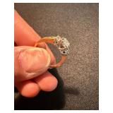 Vintage 14K Gold 3 Stone Diamond Ring w Accent Stones MDS Good