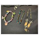 Mixed Costume Jewelry Lot 8 Bracelets & Necklace Beaded Charm Fashion