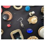 Earring singles - no pairs -Vintage Costume Jewelry Lot Mixed Earrings Brooches Pins Singles