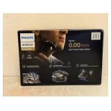 NEW PHILIPS NORELCO SHAVER 8000