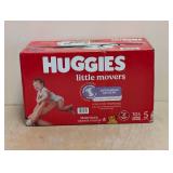NEW HUGGIES LITTLE MOVERS DIAPERS SIZE 5 (104CT)