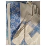 Williams Sonoma & Other Assorted Table Linens
