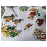 Misc Lot of Assorted Brooches/Pins