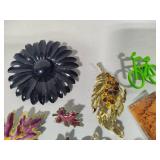 Misc Lot of Assorted Brooches/Pins