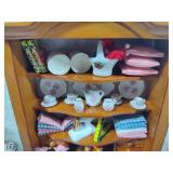 Reutter Original Porcelain Miniature Cupboard