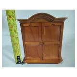 Reutter Original Porcelain Miniature Cupboard