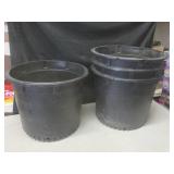 (BR1) 4 Large Black Plastic Planter...