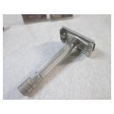 (CNTR) 5 Vintage Razors...