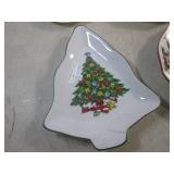 (F-0) Assorted Decorative Plates Cu...