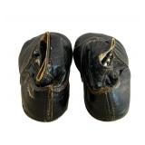 MB - Pair of Antique Women