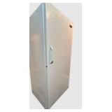 LLS - Frigidaire Frost Free Commercial Upright Freezer