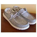 MB - Hey Dude Wendy Linen Shoes - Size 8