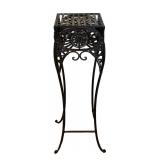 MB - Pretty Metal Plant Stand / Accent Table