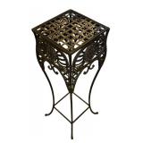 MB - Pretty Metal Plant Stand / Accent Table