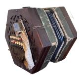 MB - Vintage Louis Lachenal Concertina
