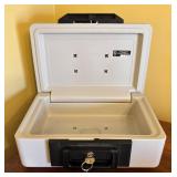 MB - Sentry 1100 Compact Safe
