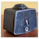 MB - Vintage Kodak Brownie Six-20 Box Camera