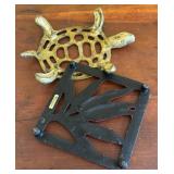 MB - Turtle & Pepper Motif Trivets