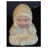 LR - Snow Baby Style Figurines with Backdrop