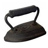 DR - Vintage Cast Iron Sad Irons & Trivets