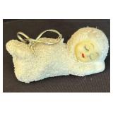 LR - Snow Baby Style Figurines Set with Arched Backdrop