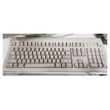 Apple Multiple Scan 15A/V Display w/Keyboard & PowerBook Duo Laptop w/Apple Duo Dock II