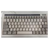 Princeton Graphic Systems PSC-28 Monito w/BTC Keyboard & Unknown PC