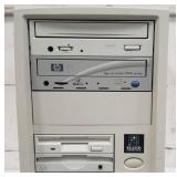 Impression 7Plus Monitor DE-770 BA w/Compaq Keyboard & PC