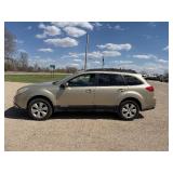 2010 Subaru Outback 1 Owner!