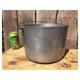 Vintage WAGNER WARE #769 Flat Bottom Kettle