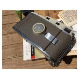 Vintage POLAROID 800 Land Camera - Case - Accessories