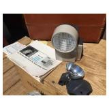 Vintage POLAROID 800 Land Camera - Case - Accessories