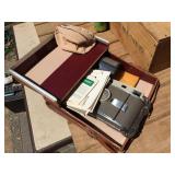 Vintage POLAROID 800 Land Camera - Case - Accessories