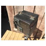 Oh Wow! R.B. GRAFLEX - Series D Camera on Star D Conquest Tripod