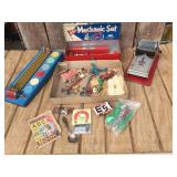 Group Vintage Toys + Gadgets