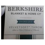 Berkshire Black Velvet Soft 60 x 70...