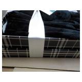Berkshire Black Velvet Soft 60 x 70...