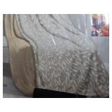 Ashford Home 2 pack Cozy Faux Fur T...