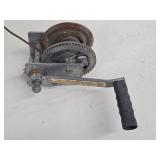 Hand Winch Cable Hoist with Gear-Driven Drum