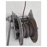 Hand Winch Cable Hoist with Gear-Driven Drum
