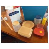 Lot of Tupperware with lids