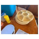 Lot of Tupperware with lids