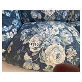 Flower print love seat