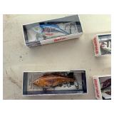 Lot of new Box tackle