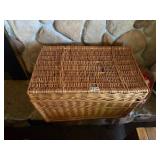 Wicker basket